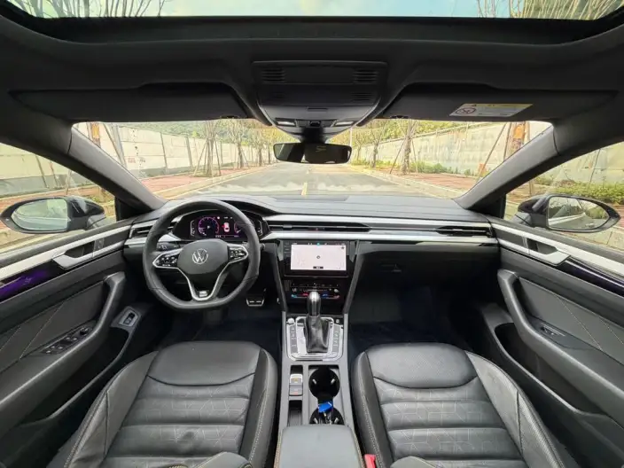 Volkswagen CC 2023 Model 380TSI Eye-catching version – фото 7