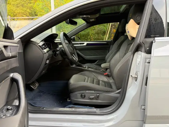 Volkswagen CC 2023 Model 380TSI Eye-catching version – фото 8