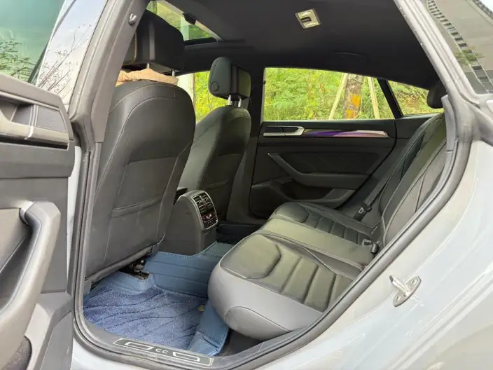 Volkswagen CC 2023 Model 380TSI Eye-catching version – фото 9