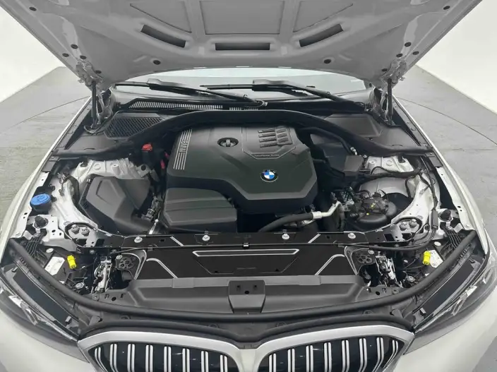 BMW 3 Series 2023 Model 320Li M Sports Set – фото 7