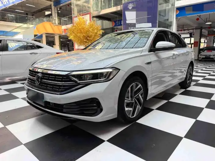 Volkswagen Sagitar 2023 Model 200TSI DSG Beyond Edition – фото 1