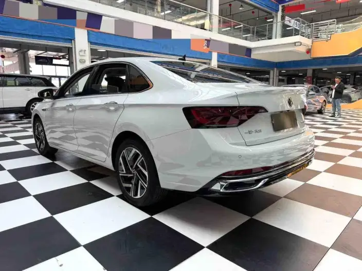 Volkswagen Sagitar 2023 Model 200TSI DSG Beyond Edition – фото 4