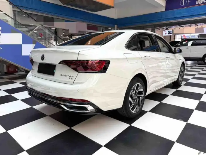 Volkswagen Sagitar 2023 Model 200TSI DSG Beyond Edition – фото 6
