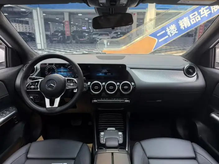 Mercedes-Benz GLA 2022 Model GLA 180 – фото 9