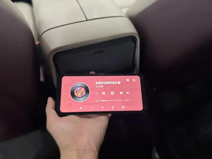 Xiaomi YU7 2025 Model 4WD Max Edition – фото 10