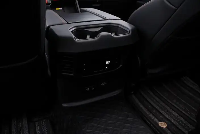 Sequoia 2023 Model 3.5T Automatic 4WD 7 seat Parallel Imported – фото 8
