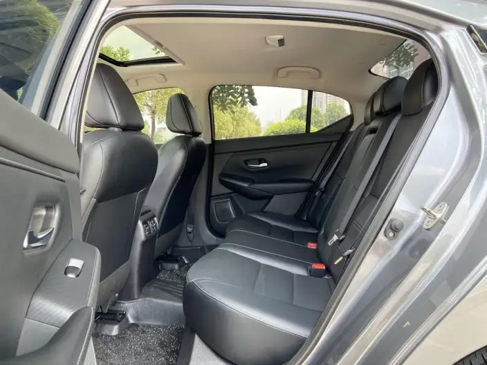 Nissan Sylphy 2022 Model 1.6L XL CVT Yuexiang Edition – фото 10