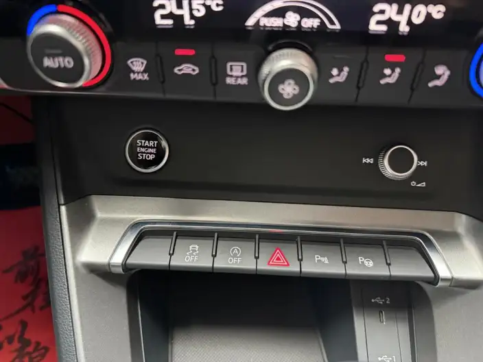 AUDI Q3 2023 Model 35 TFSI Fashion Dynamic Model – фото 10