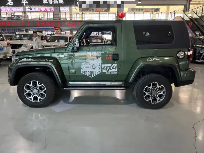 BAIC BJ40 2024 Model 2.0T Automatic 4WD Tribute to the 2020 Honor Edition – фото 4