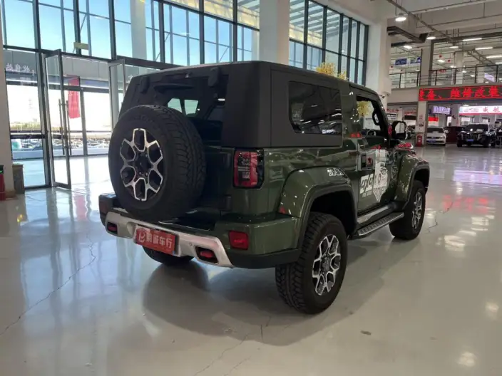 BAIC BJ40 2024 Model 2.0T Automatic 4WD Tribute to the 2020 Honor Edition – фото 7