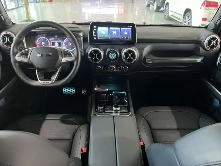 BAIC BJ40 2024 Model 2.0T Automatic 4WD Tribute to the 2020 Honor Edition – фото 9