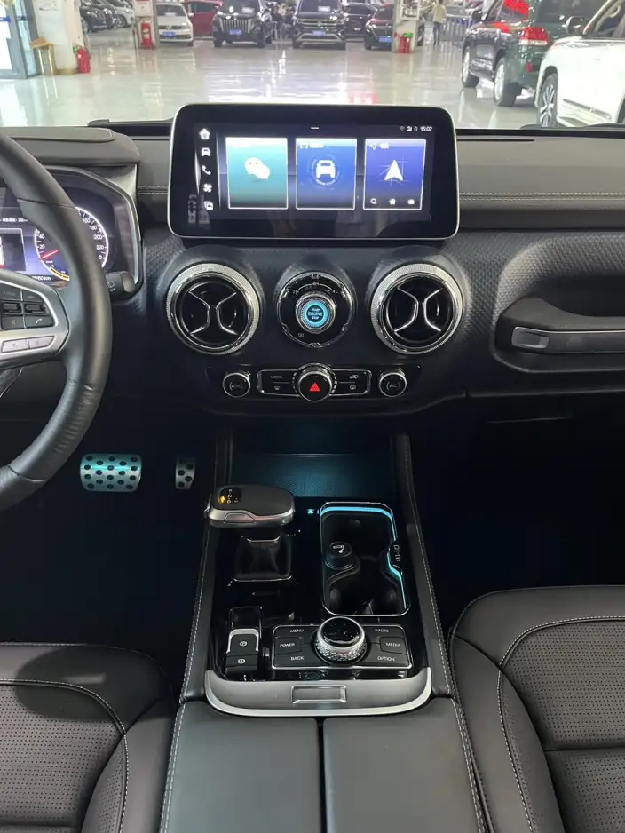BAIC BJ40 2024 Model 2.0T Automatic 4WD Tribute to the 2020 Honor Edition – фото 10