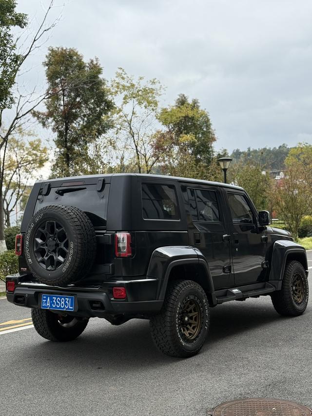 BAIC BJ40 2021 2.0D Automatic AWD Blade Hero Warrior