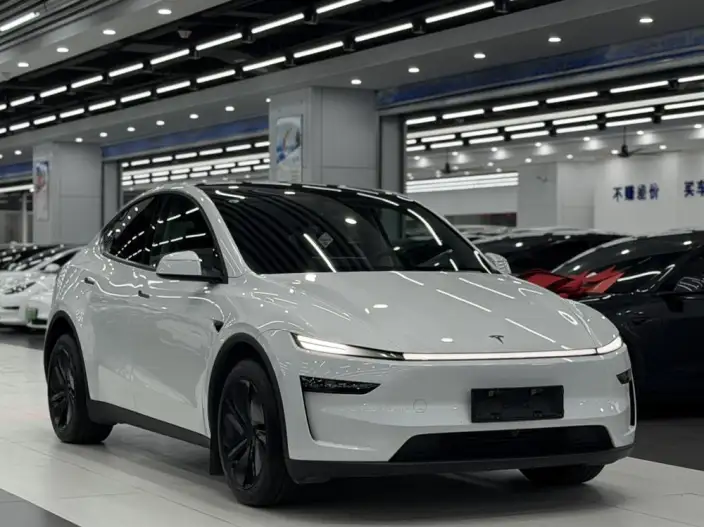 Model Y 2025 Model Rear-wheel drive version