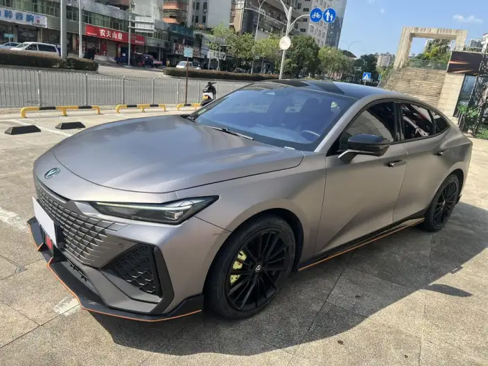 Changan UNI-V 2022 Model 2.0T Leading speed Edition