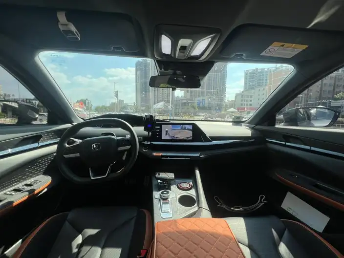 Changan UNI-V 2022 Model 2.0T Leading speed Edition – фото 7