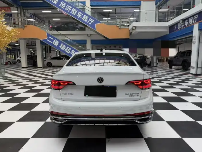 Volkswagen Sagitar 2023 Model 280TSI DSG Beyond Edition Lite – фото 5