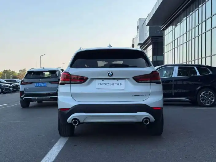 BMW X1 2022 Model sDrive25Li Leading Model – фото 5