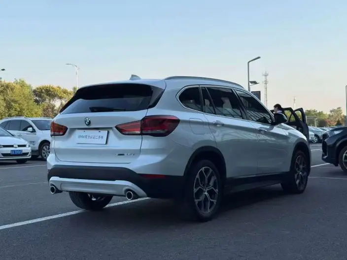 BMW X1 2022 Model sDrive25Li Leading Model – фото 6
