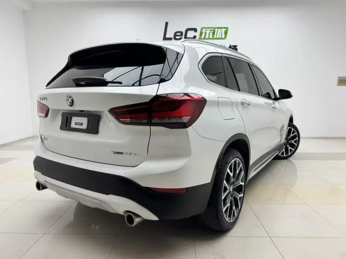 BMW X1 2021 Model xDrive25Li Exclusive Model – фото 5