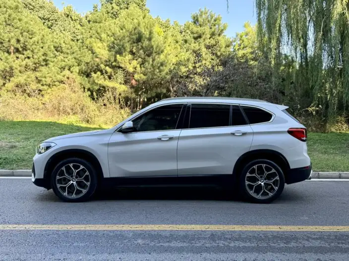 BMW X1 2022 Model sDrive25Li Leading Model