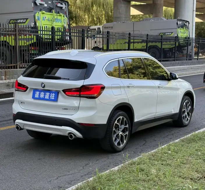 BMW X1 2022 Model sDrive25Li Leading Model – фото 7