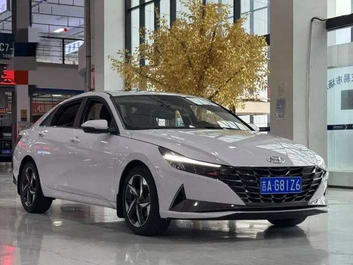 Hyundai Ioniq 2022 Model 1.5L CVT GLX Elite Edition – фото 3