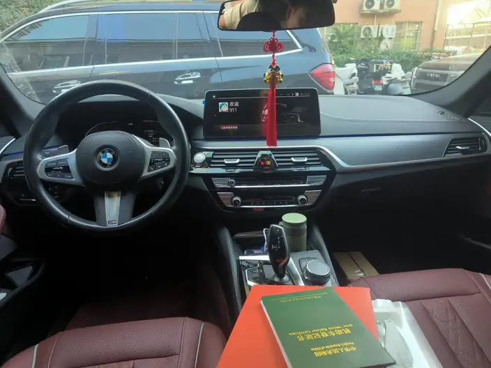 BMW 5 Series 2022 Model Facelift II 530Li Leading Model M Sports Set – фото 5