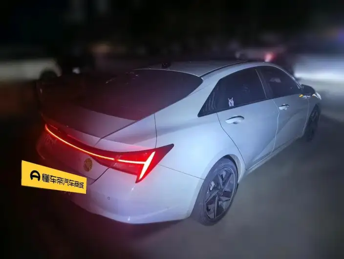 Hyundai Ioniq 2022 Model 1.5L CVT GLX Elite Edition – фото 2