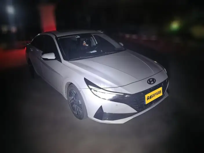 Hyundai Ioniq 2022 Model 1.5L CVT GLX Elite Edition – фото 3