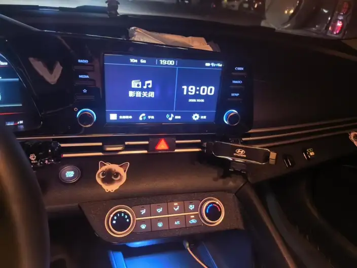 Hyundai Ioniq 2022 Model 1.5L CVT GLX Elite Edition – фото 8