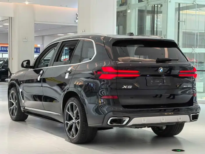 BMW X5 2023 Model xDrive30Li Exclusive Model M Sports Set