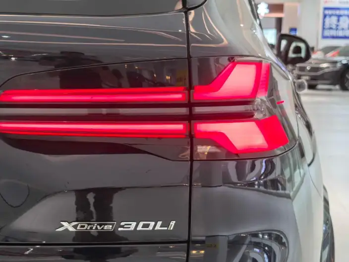 BMW X5 2023 Model xDrive30Li Exclusive Model M Sports Set – фото 9