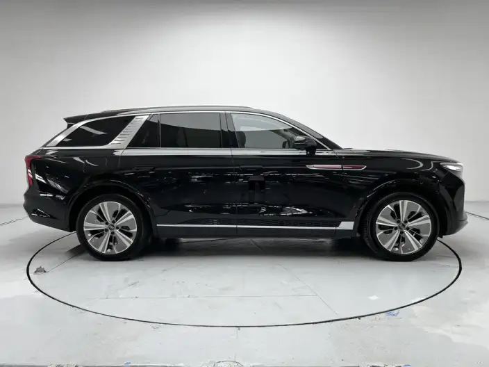 HONGQI E-HS9 2022 Model Facelift 690km Flag Xiang Edition VI seat – фото 8