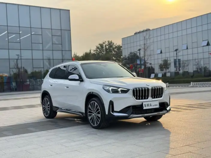BMW X1 2023 Model xDrive25Li X Design Set