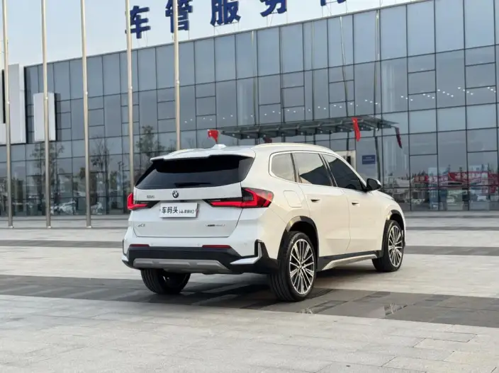 BMW X1 2023 Model xDrive25Li X Design Set – фото 6