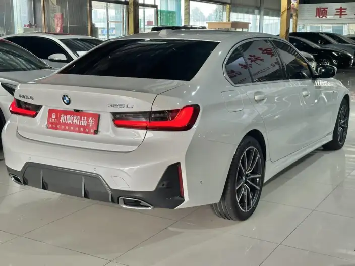 BMW 3 Series 2025 Model 325Li M Sports Set – фото 7