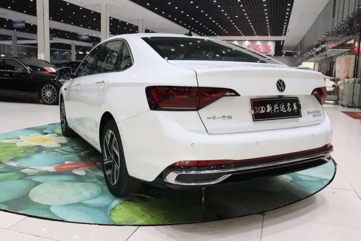 Volkswagen Sagitar 2023 Model 300TSI DSG Beyond Edition