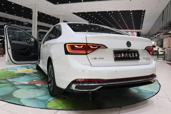 Volkswagen Sagitar 2023 Model 300TSI DSG Beyond Edition – фото 7