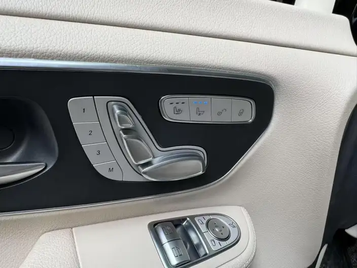 Mercedes-Benz V-Class 2021 Model V 260 Pilot Edition – фото 6