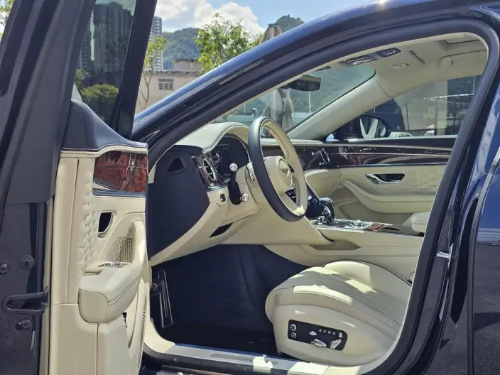 Continental Flying Spur 2024 Model 4.0T Automatic 4WD 5 seat Parallel Imported – фото 9
