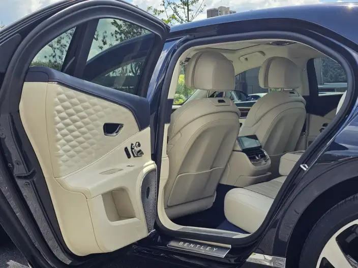 Continental Flying Spur 2024 Model 4.0T Automatic 4WD 5 seat Parallel Imported – фото 10