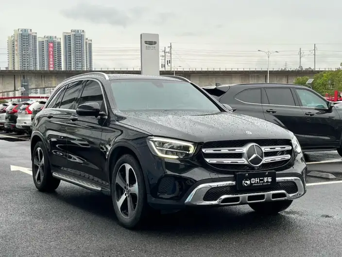 Mercedes-Benz GLC 2022 Model GLC 260 L 4MATIC Dynamic Model – фото 3