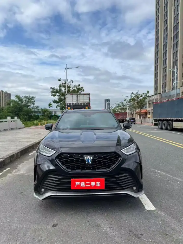 Crown Kluger 2023 Model Intelligent Hybrid 2.5L E-CVT 4WD Premium Edition – фото 2