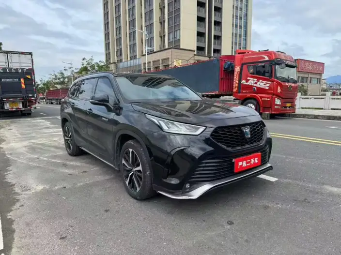 Crown Kluger 2023 Model Intelligent Hybrid 2.5L E-CVT 4WD Premium Edition – фото 3