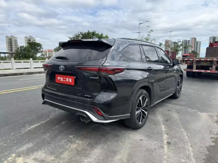 Crown Kluger 2023 Model Intelligent Hybrid 2.5L E-CVT 4WD Premium Edition – фото 6