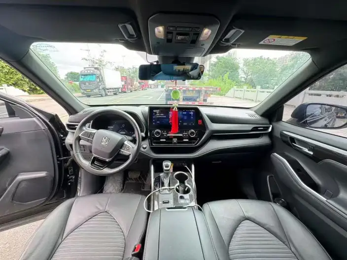 Crown Kluger 2023 Model Intelligent Hybrid 2.5L E-CVT 4WD Premium Edition – фото 7