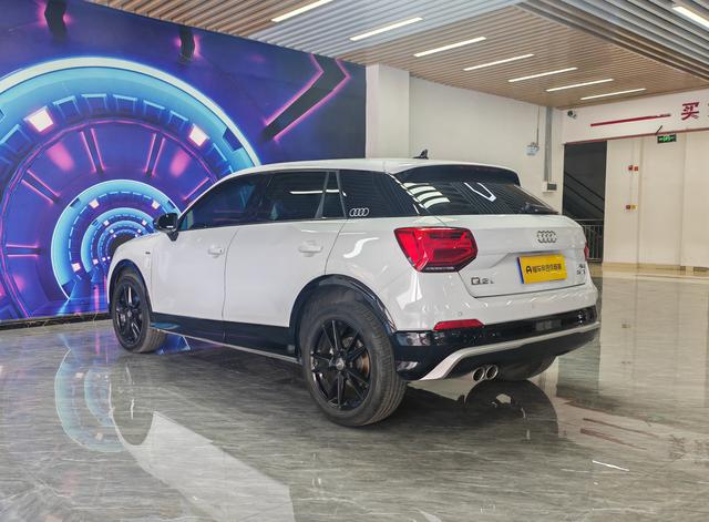 Audi Q2L 2021 35 TFSI Entry Dynamic – фото 6