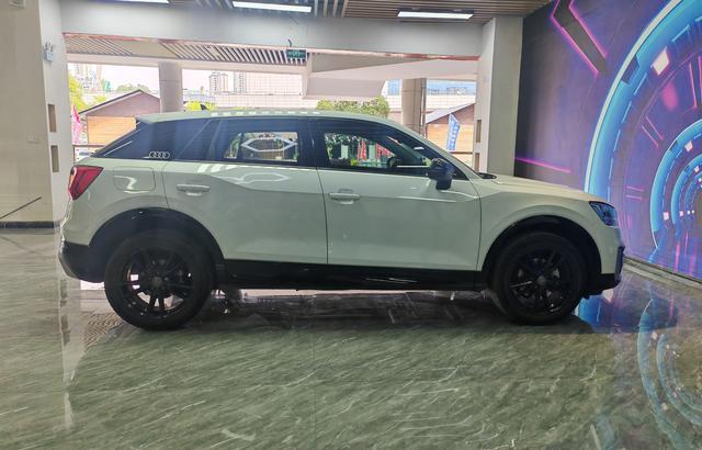 Audi Q2L 2021 35 TFSI Entry Dynamic – фото 7