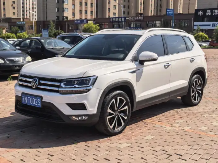 Volkswagen Tharu 2022 Model 280TSI 2WD Deluxe Edition – фото 1